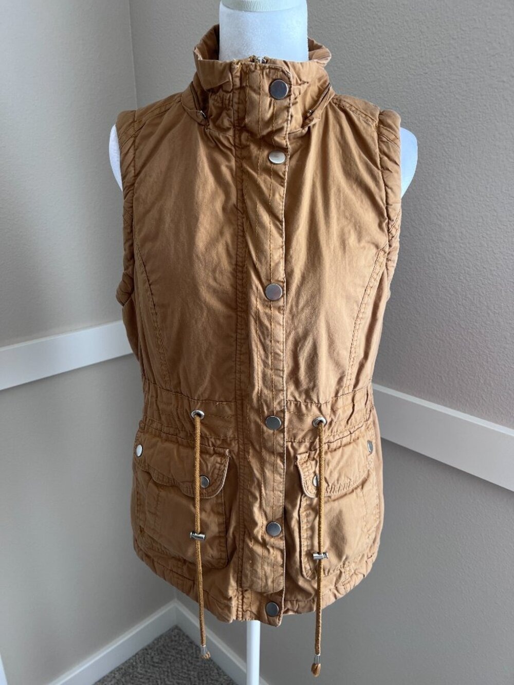 YMI Collection Light Brown Sherpa-Lined Utility Cargo Vest - Size Small